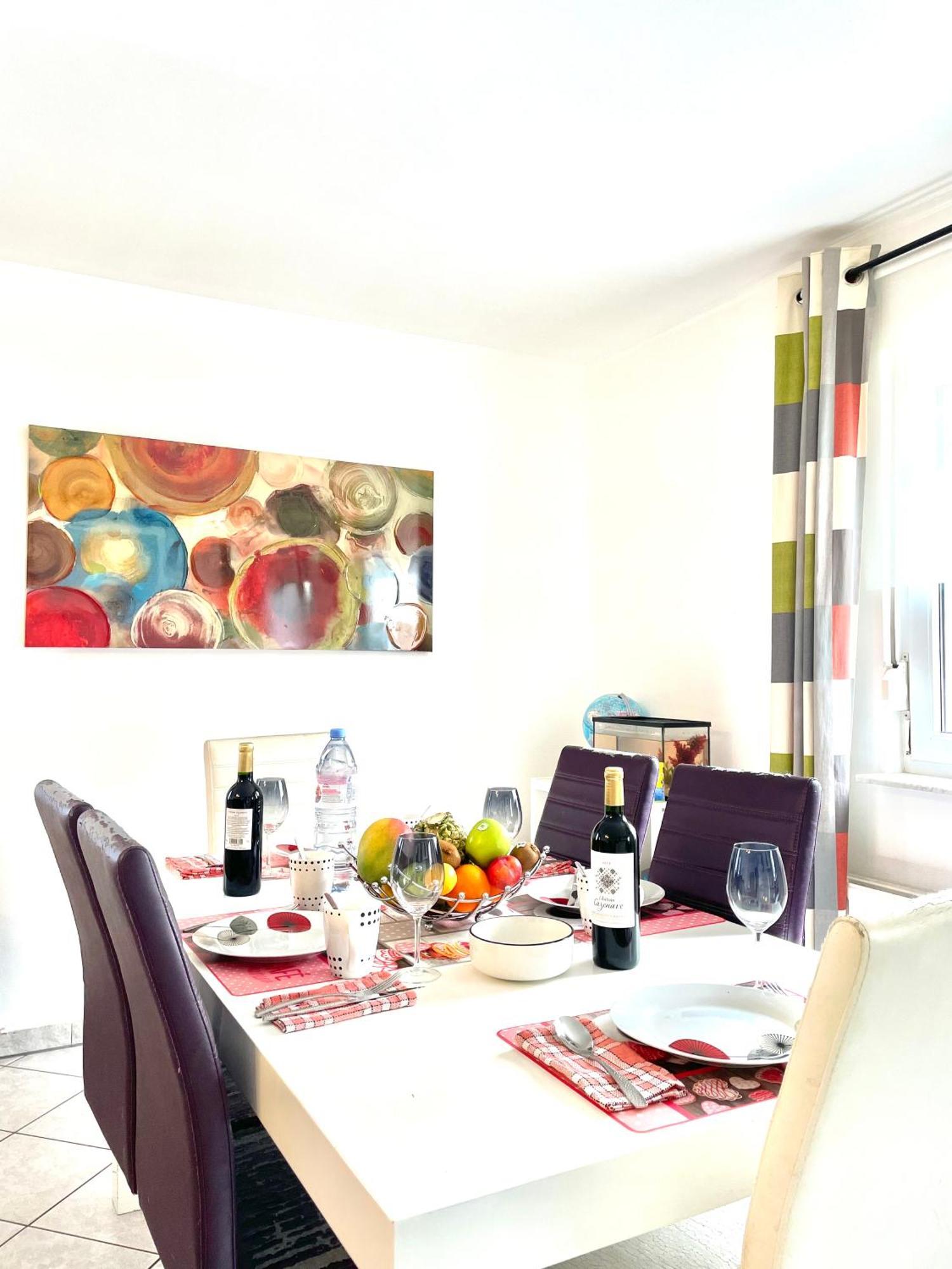 Large Room In Schuttrange Free Parking 10Mins To Airport Excellent Customer Services Exterior foto